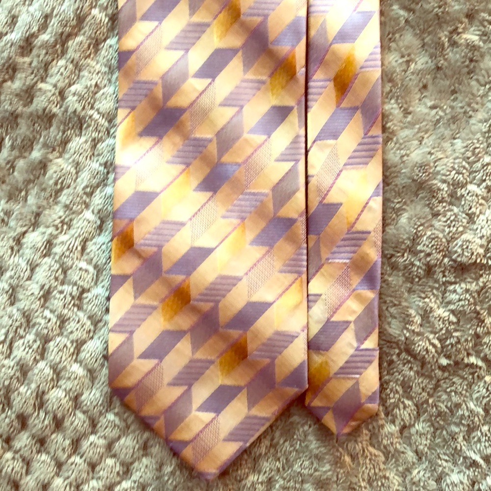 Pavone tie